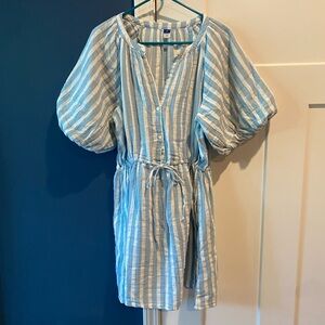 Old Navy balloon sleeve dress